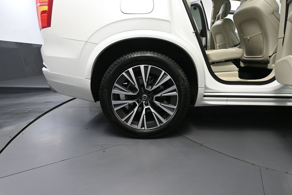 Used 2020 Volvo XC90 T5 Momentum AWD/4WD image 11