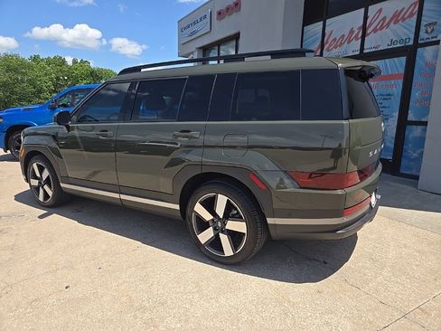 Used 2024 Hyundai Santa Fe Limited FWD image 7