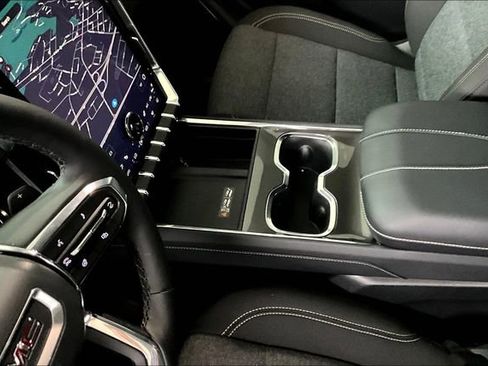 New 2025 GMC Acadia Elevation image 9