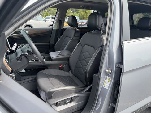 Used 2024 Volkswagen Atlas SE image 26