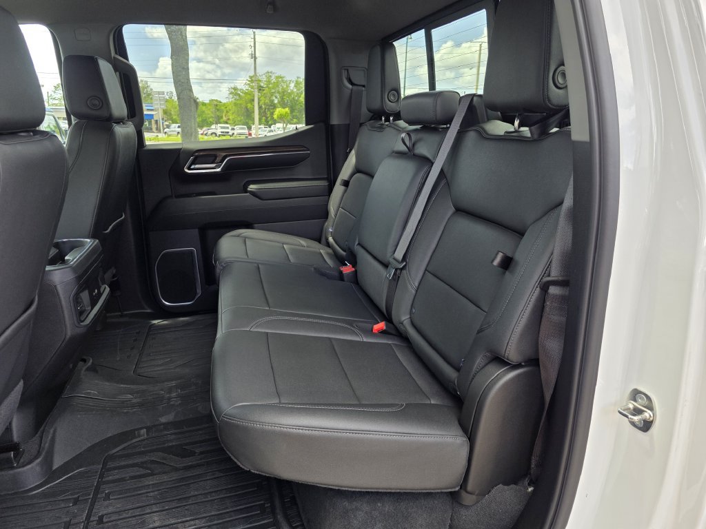 Used 2024 Chevrolet Silverado 1500 RST AWD/4WD image 14