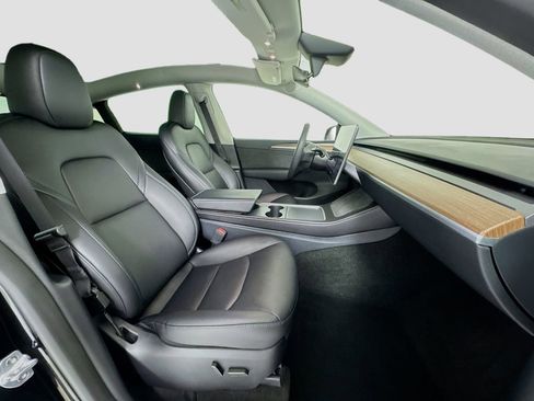 Used 2024 Tesla Model Y Long Range image 29