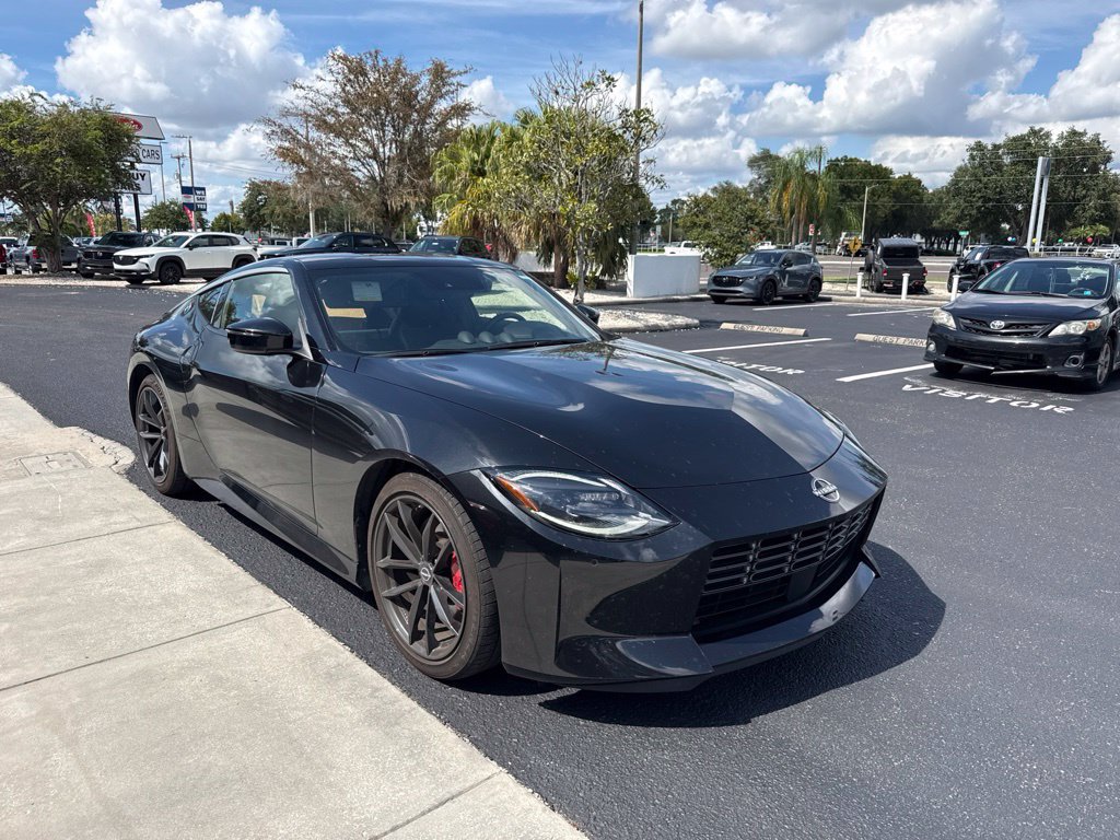 Used 2023 Nissan Z w/ Floor Mat Package (L93) RWD image 3