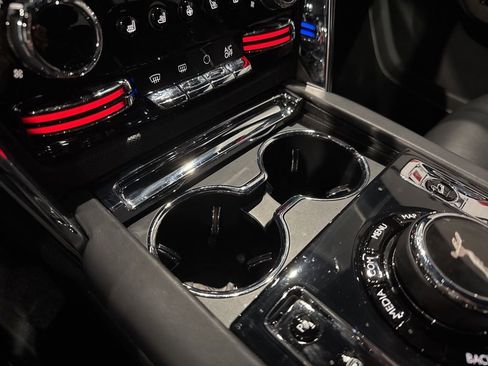 Used 2020 Rolls-Royce Cullinan image 40