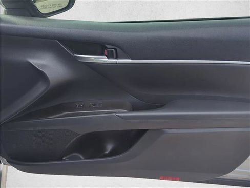 Certified 2022 Toyota Camry SE AWD/4WD image 23