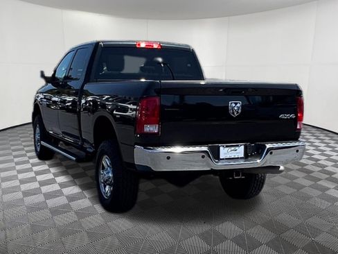 Used 2018 RAM 2500 Tradesman w/ Chrome Appearance Group AWD/4WD image 4