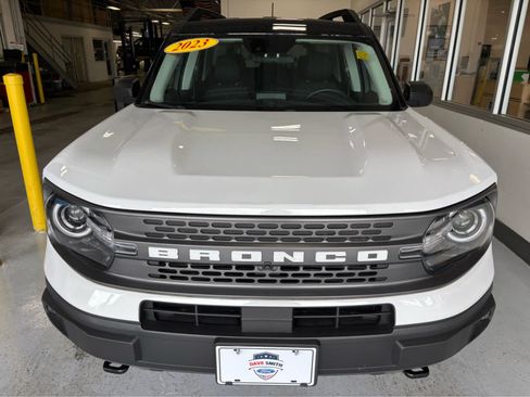 Used 2023 Ford Bronco Sport Badlands AWD/4WD image 3
