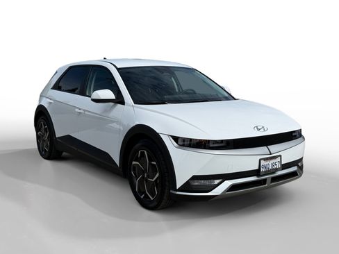 Certified 2024 Hyundai Ioniq 5 SEL RWD image 7