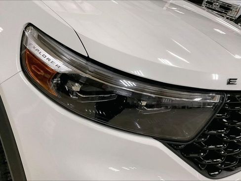 Certified 2023 Ford Explorer ST-Line image 27