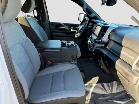 Used 2024 RAM 1500 Big Horn image 27