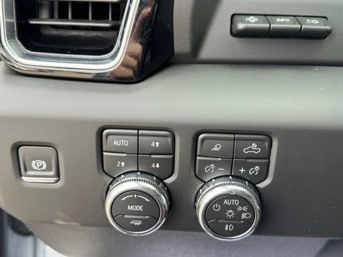 Certified 2026 GMC Sierra 2500 Denali Ultimate w/ Max Trailering Package AWD/4WD image 21