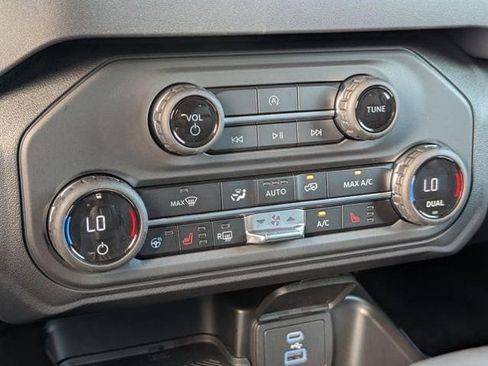 New 2025 Ford Bronco Outer Banks image 17