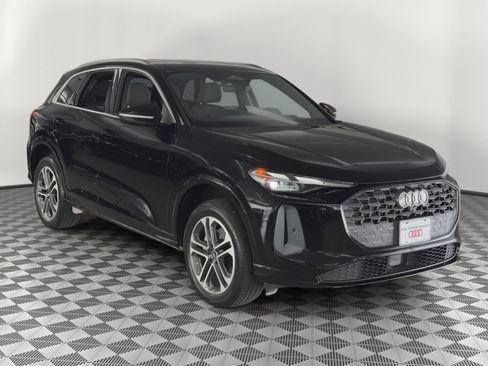 Used 2025 Audi Q5 Premium w/ Convenience Package AWD/4WD image 7