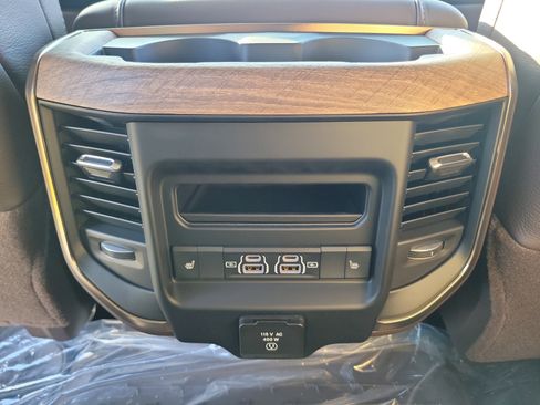 New 2026 RAM 2500 Limited image 10