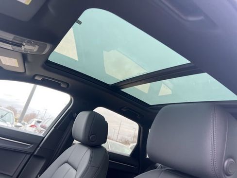 New 2025 Audi Q3 2.0T Premium image 13