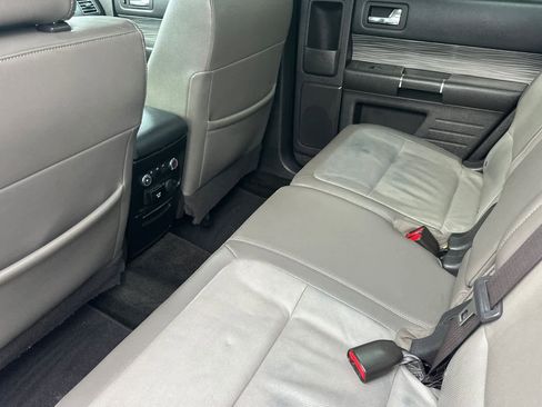 Used 2018 Ford Flex Limited w/ Equipment Group 303A image 4