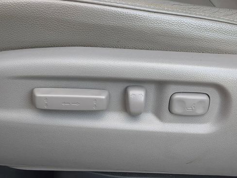 Used 2015 Honda Pilot Touring image 17