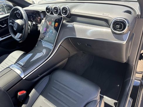 Used 2026 Mercedes-Benz GLC 300 image 11