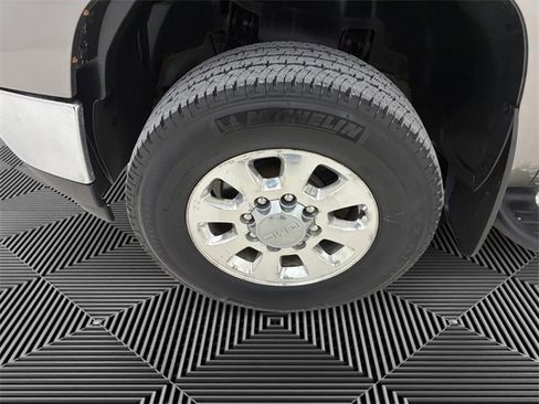 Used 2014 GMC Sierra 2500 SLE w/ SLE Preferred Package image 8