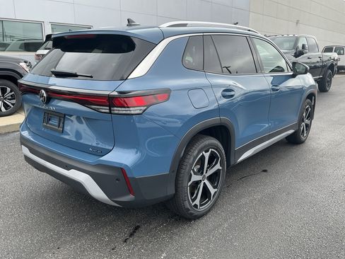 New 2026 Volkswagen Tiguan SE image 6