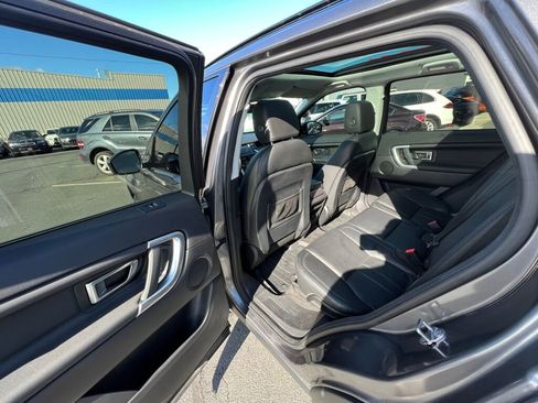 Used 2016 Land Rover Discovery Sport HSE image 10