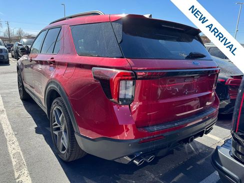 Used 2025 Ford Explorer ST w/ Sun And Sound Package image 3