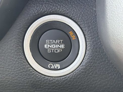 Used 2025 RAM 1500 Big Horn AWD/4WD image 13