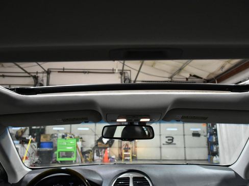 Used 2010 Lexus ES 350 image 16