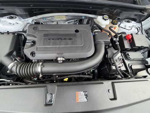 Used 2025 Buick Envision Sport Touring image 35