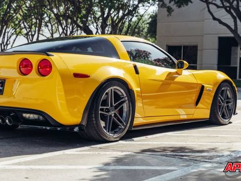Used 2008 Chevrolet Corvette Z06 w/ Preferred Equipment Group RWD image 57