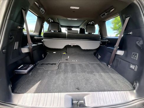 Used 2024 Lexus GX 550 w/ Cold Area Package AWD/4WD image 23