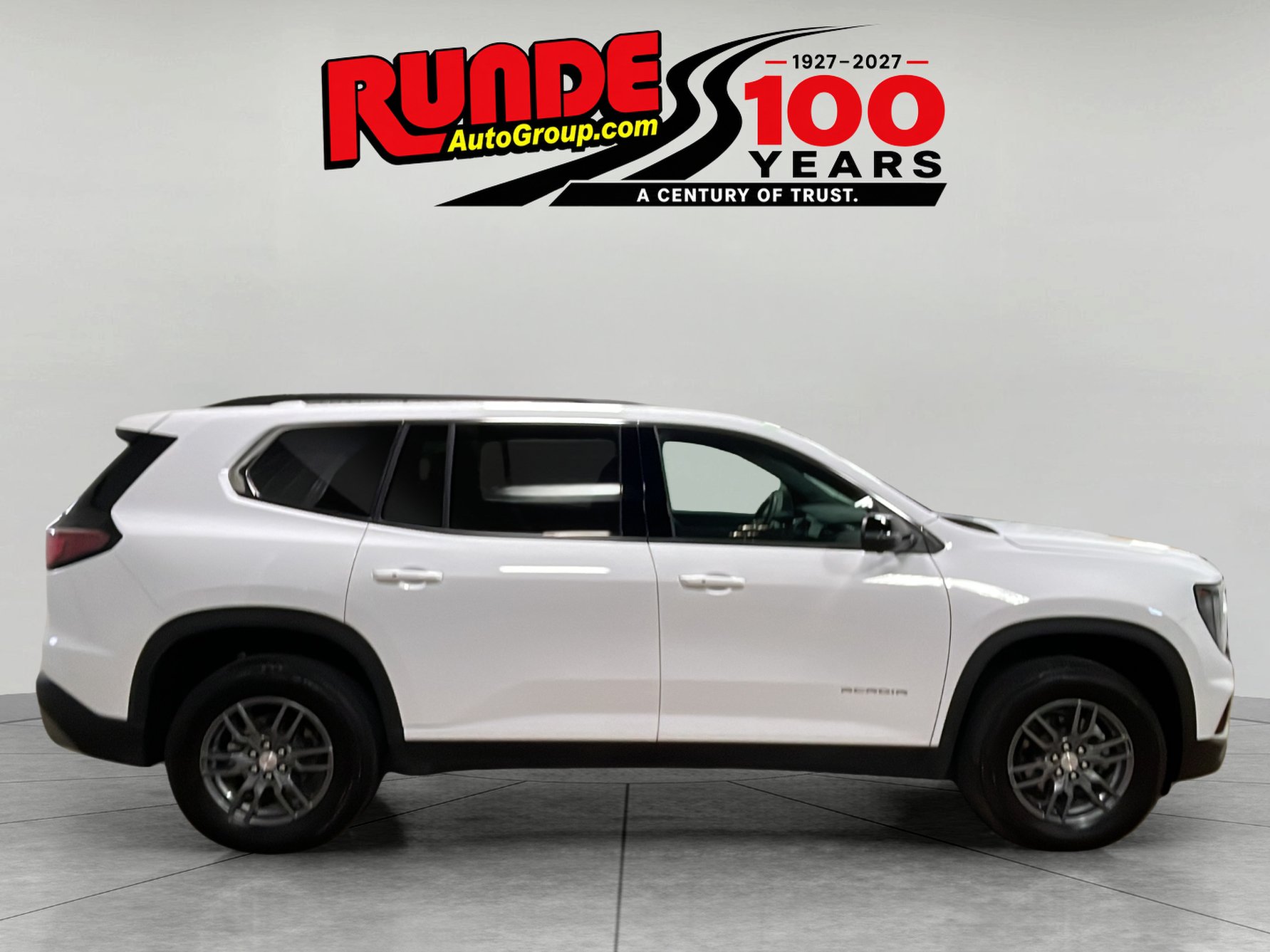 Used 2025 GMC Acadia Elevation AWD/4WD image 6