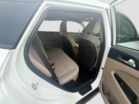 Used 2021 Hyundai Tucson SE FWD image 25