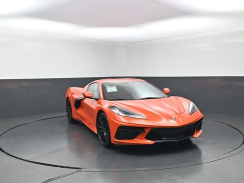 Used 2026 Chevrolet Corvette Stingray Coupe w/ 1LT RWD image 3