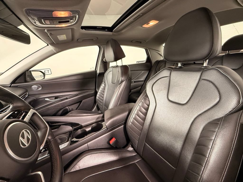 Used 2024 Hyundai Elantra Limited FWD image 42