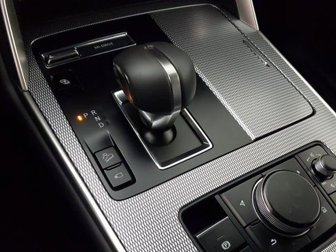 New 2025 MAZDA CX-70 Plug-In Hybrid w/ Premium Plus image 24