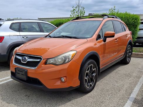 Used 2015 Subaru Crosstrek 2.0i Premium AWD/4WD image 3