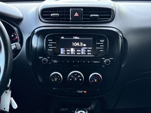 Used 2018 Kia Soul image 13