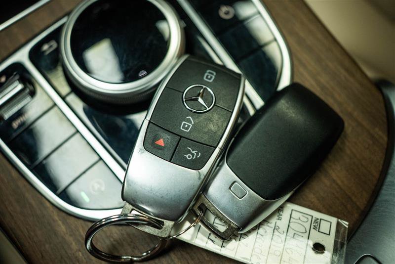 Used 2019 Mercedes-Benz C 300 4MATIC Sedan image 21