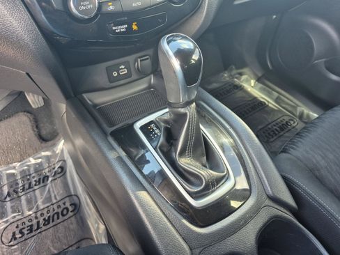 Certified 2022 Nissan Rogue S FWD image 27