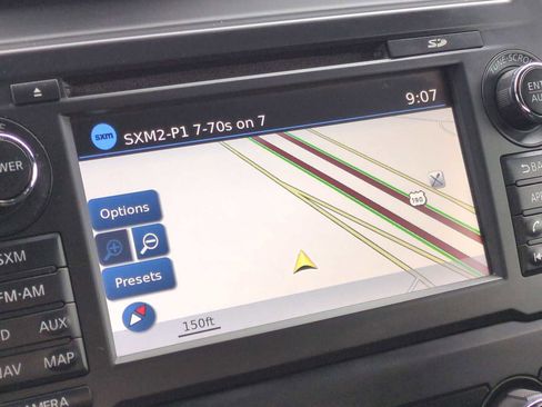 Used 2018 Nissan Titan SV w/ SV Convenience Package image 14