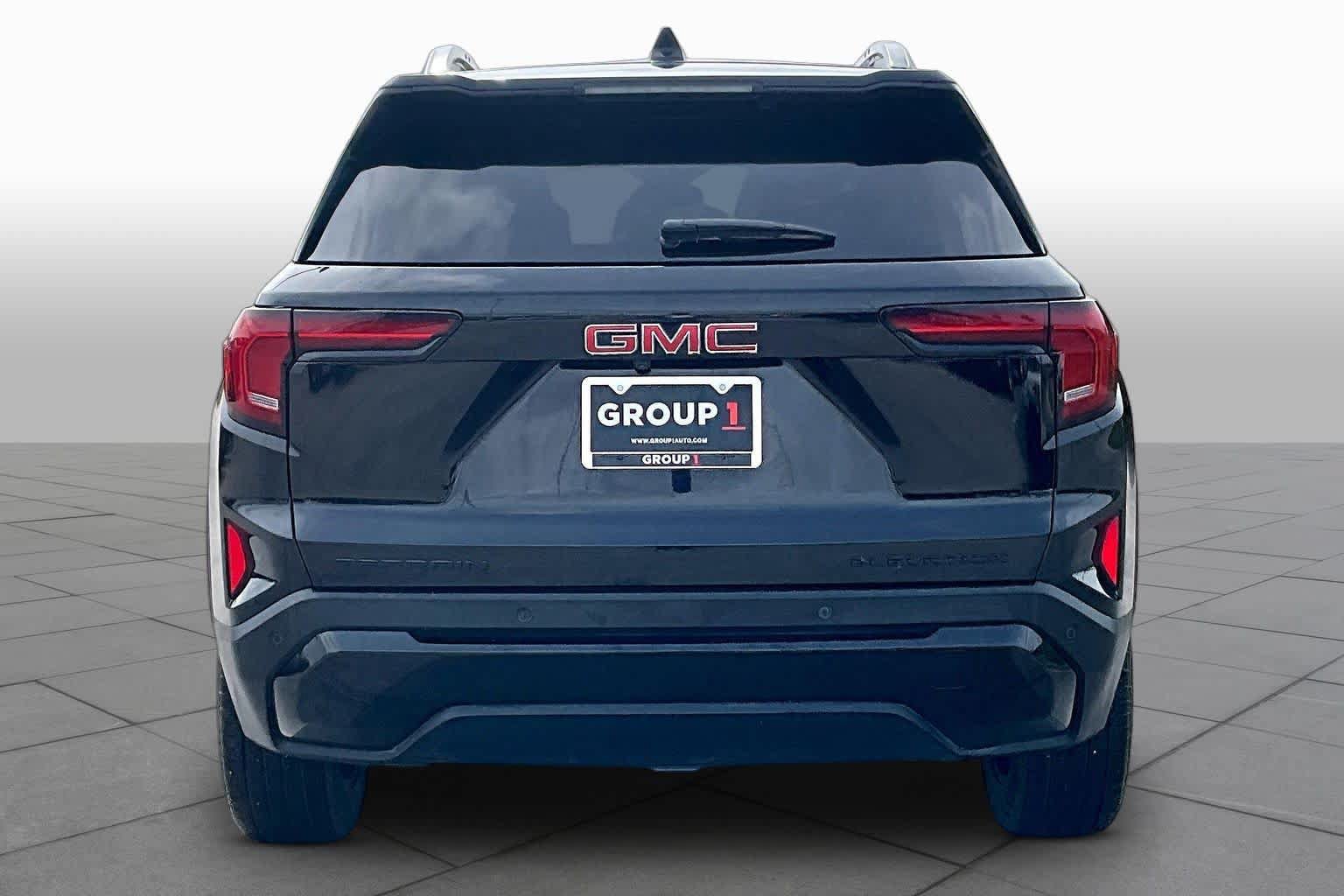 Used 2026 GMC Terrain Elevation w/ Black Edition FWD image 5