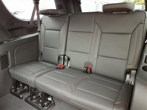 New 2026 Chevrolet Suburban High Country image 10