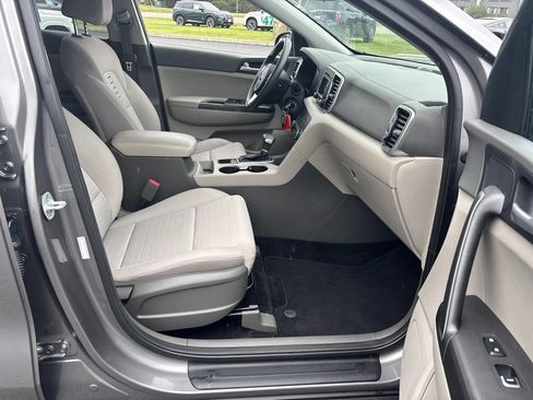 Used 2018 Kia Sportage LX AWD/4WD image 30