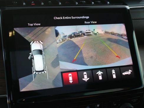 Used 2022 Jeep Grand Cherokee L Summit w/ Luxury Tech Group V image 32