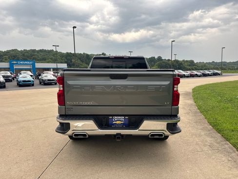 Used 2021 Chevrolet Silverado 1500 LT w/ Z71 Off-Road Package AWD/4WD image 11