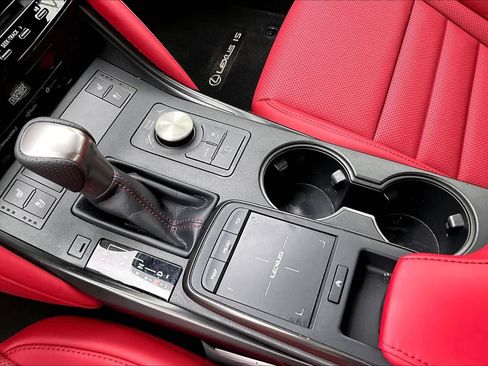Used 2024 Lexus IS 350 F Sport RWD image 17