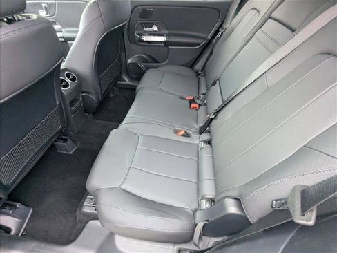 New 2026 Mercedes-Benz GLB 250 image 14