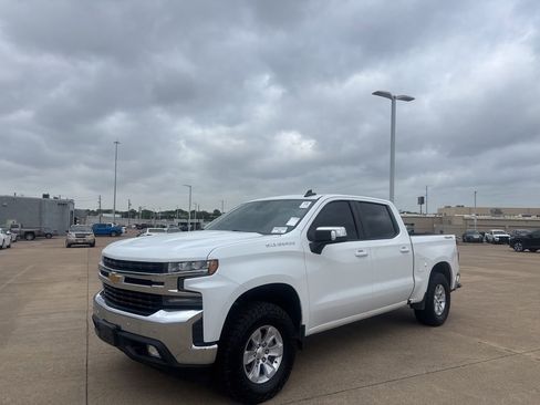Used 2020 Chevrolet Silverado 1500 LT w/ Convenience Package image 9