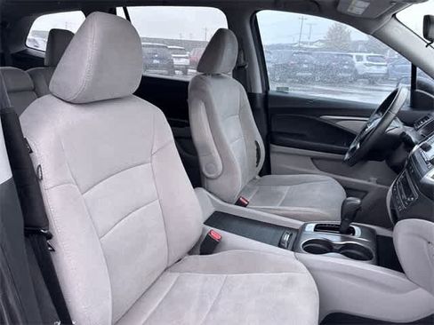 Used 2019 Honda Pilot LX image 22